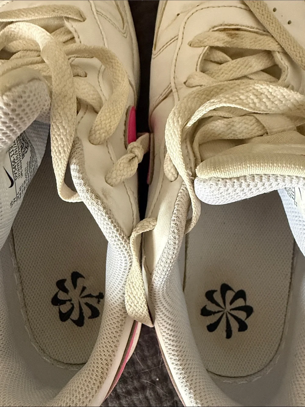 Nike White Sneakers with Hot Pink Swoosh- 7Y